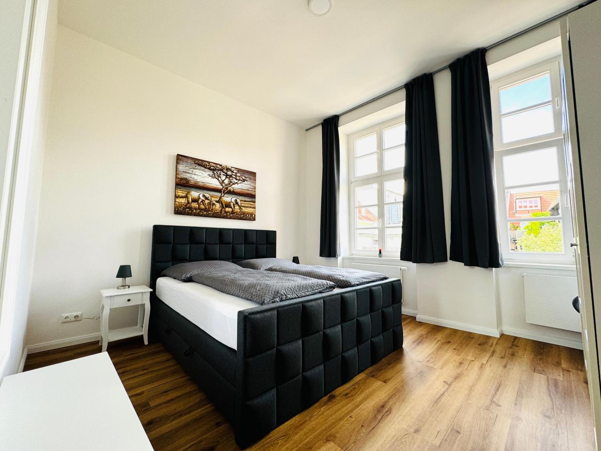 Moderne Inmitten Der Altstadt * Schwerin (Mecklenburg-Vorpommern)
